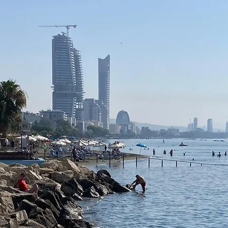 Newly Refurbished Big Studio, Less Than 100m To The Sea Apartment Limassol
