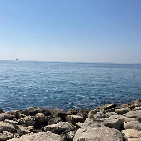 شقة Newly Refurbished Big Studio, Less Than 100m To The Sea